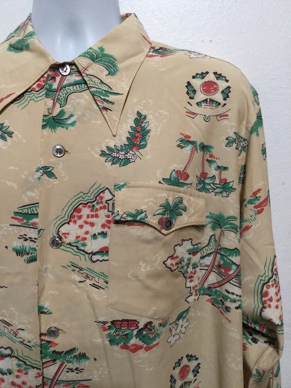 Vintage 1940s rayon long sleeve Hawaiian shirt by… - image 7