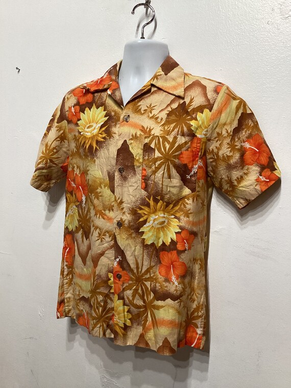 Vintage 1960s cotton tiki print Hawaiian shirt - image 4