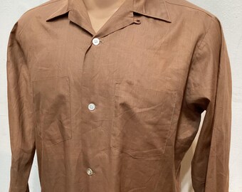 MV209 Vintage 1950's/60's Loop Collar Shirt by Van Heusen. Size