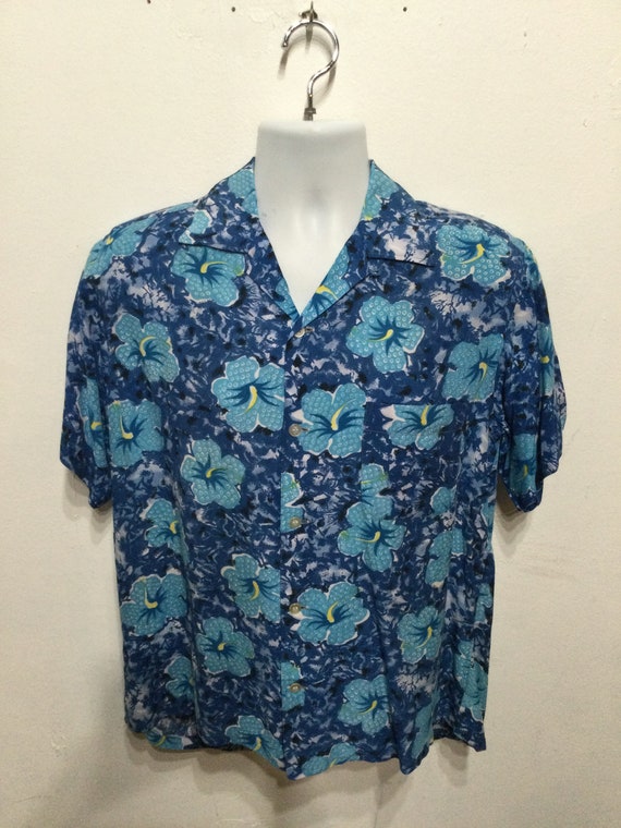 Vintage 1950s/60s rayon Hawaiian shirt by South P… - image 7