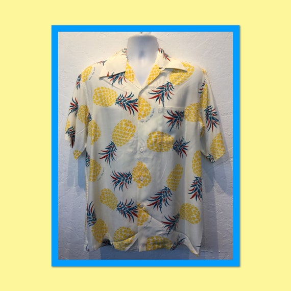 1940s vintage reproduction Hawaiian shirt by Kona 