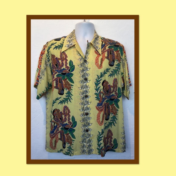 1940s vintage reproduction rayon Hawaiian shirt. S