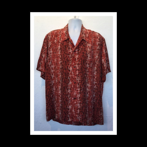 Fantastic !! Vintage 1950s rayon fleck shirt. Size