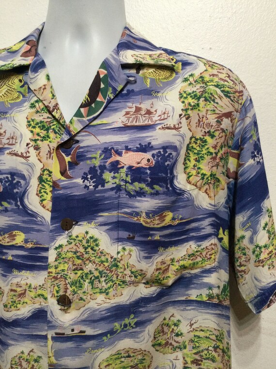 Vintage 1940s/50s crepe rayon Hawaiian shirt by L… - image 9