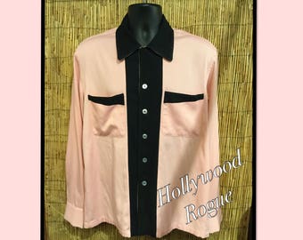 1950s reproduction Hollywood Rogue two tone shirt. Currently available in X large only