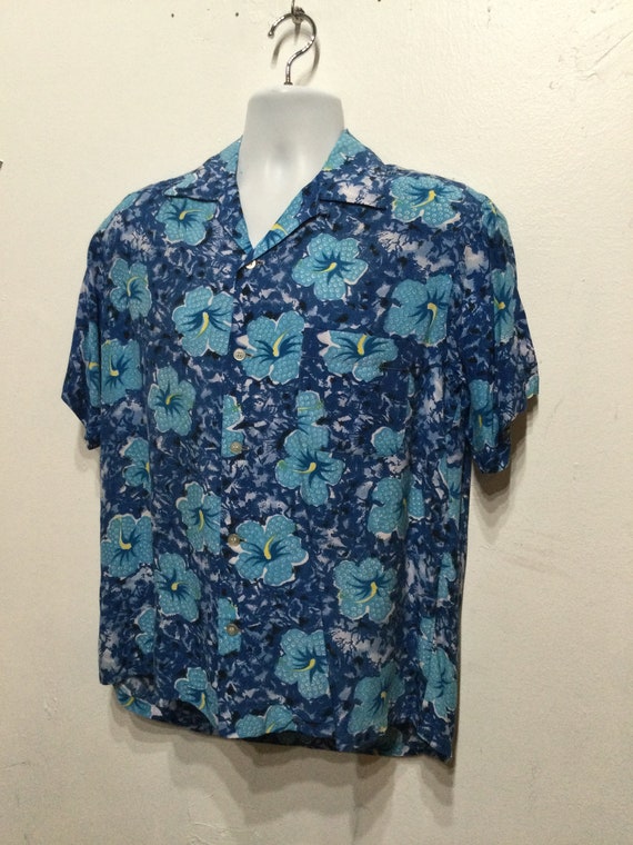 Vintage 1950s/60s rayon Hawaiian shirt by South P… - image 9
