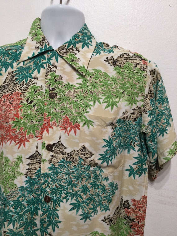 Vintage 1940s rayon Hawaiian shirt by Tropicana. … - image 10