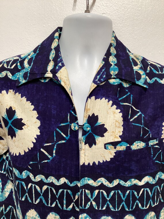 Vintage 1960s cotton zipper front Tiki Hawaiian s… - image 7