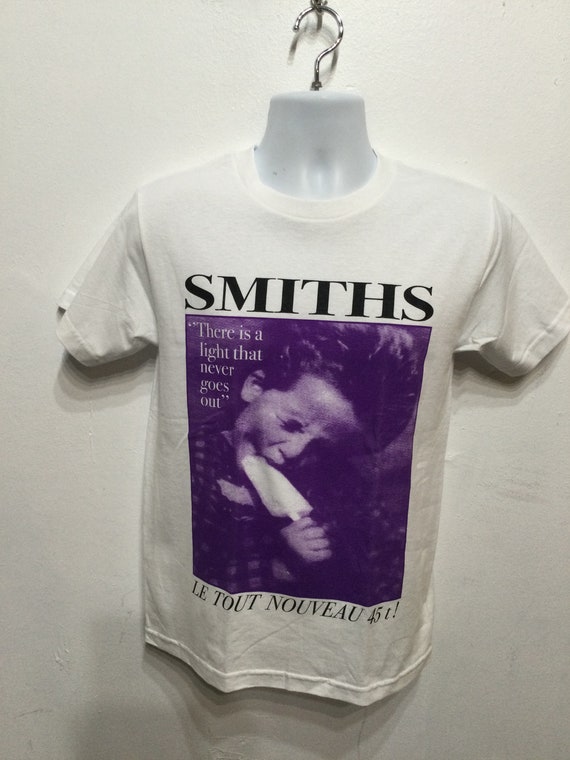 Vintage printed rock T-shirt "The Smiths-There is… - image 3