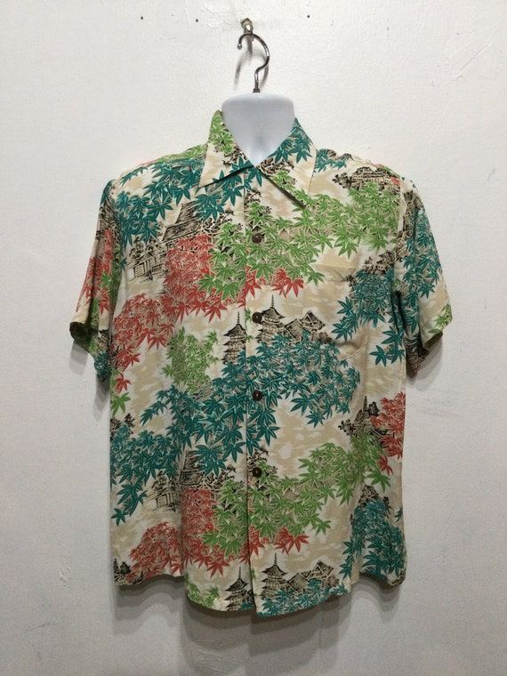 Vintage 1940s rayon Hawaiian shirt by Tropicana. … - image 8