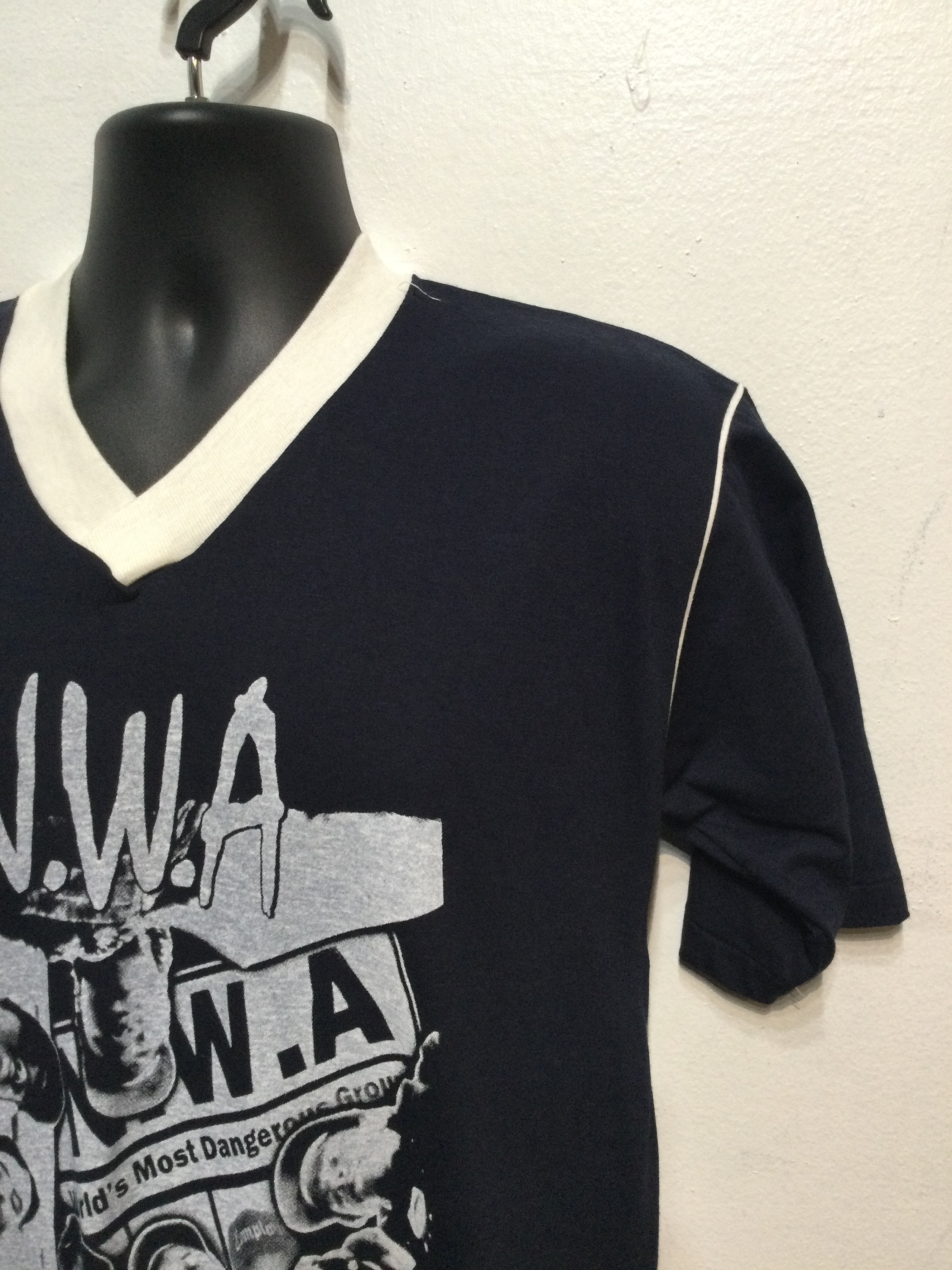 ヴィンテージプリントTシャツ -「N.W.A. - 世界で最も危険なグループ 