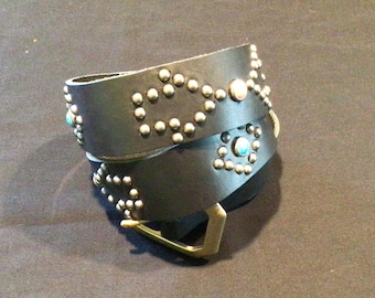 J056  1940's style black leather silver studded rockabilly western biker belt with pink/blue stones . 36" waist