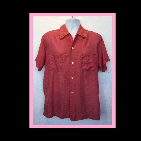 Vintage 1950s pink seersucker men’s shirt. Size me