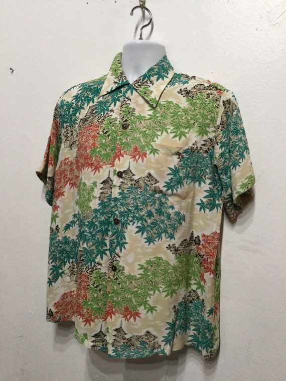 Vintage 1940s rayon Hawaiian shirt by Tropicana. … - image 9