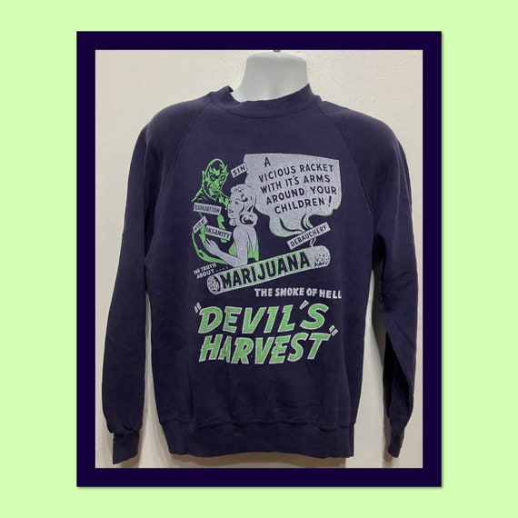 Vintage printed sweatshirt- The cult movie - "Devi