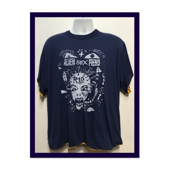 ヴィンテージプリントのゴシックロックTシャツ「エイリアンセックス 