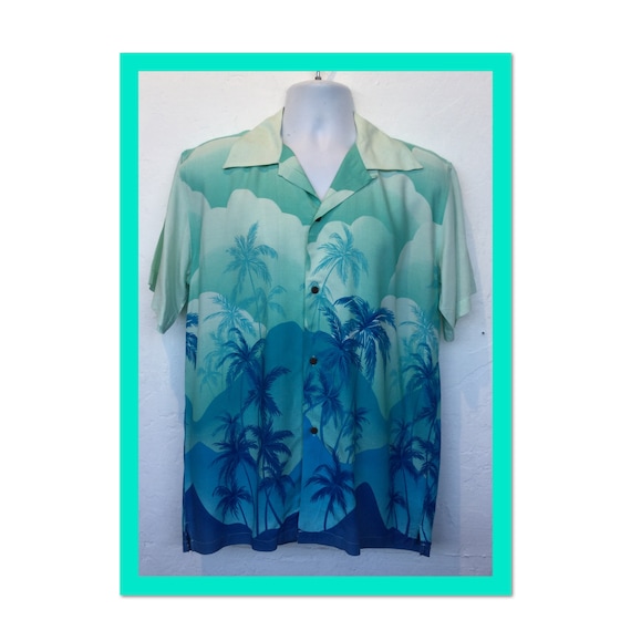 1940s vintage reproduction rayon Hawaiian shirt. S