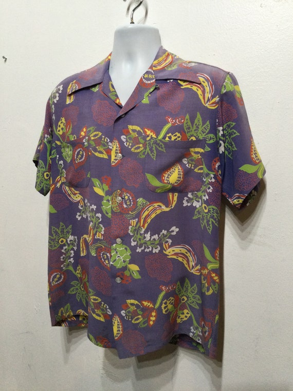 Vintage 1940s rayon Hawaiian shirt by Duke Kahana… - image 10