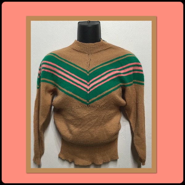 Two-Tone Chevron Pullover Sweater