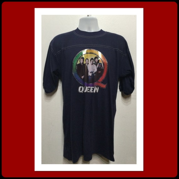 Vintage 1980s Queen decal athletic style tee. Siz… - image 1