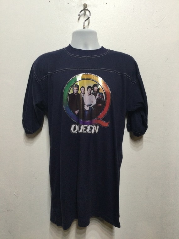 Vintage 1980s Queen decal athletic style tee. Siz… - image 8