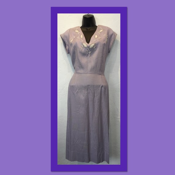Vintage 1950s beaded dress with pockets !!!