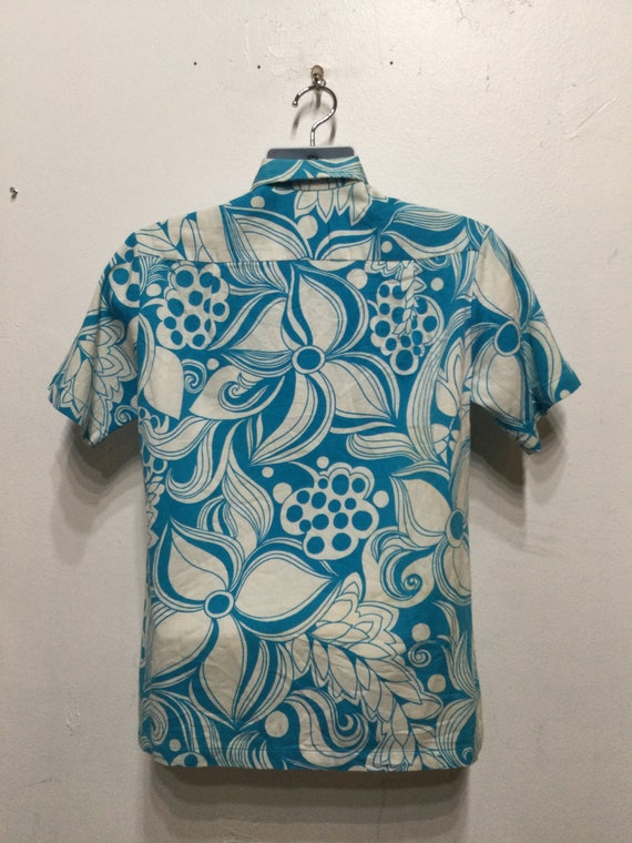 Vintage 1960s/70s Hawaiian shirt. - image 3