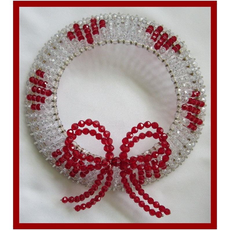 Red Hearts Beaded Wreath Safety Pin and Beading Pattern / Tutorial PDF