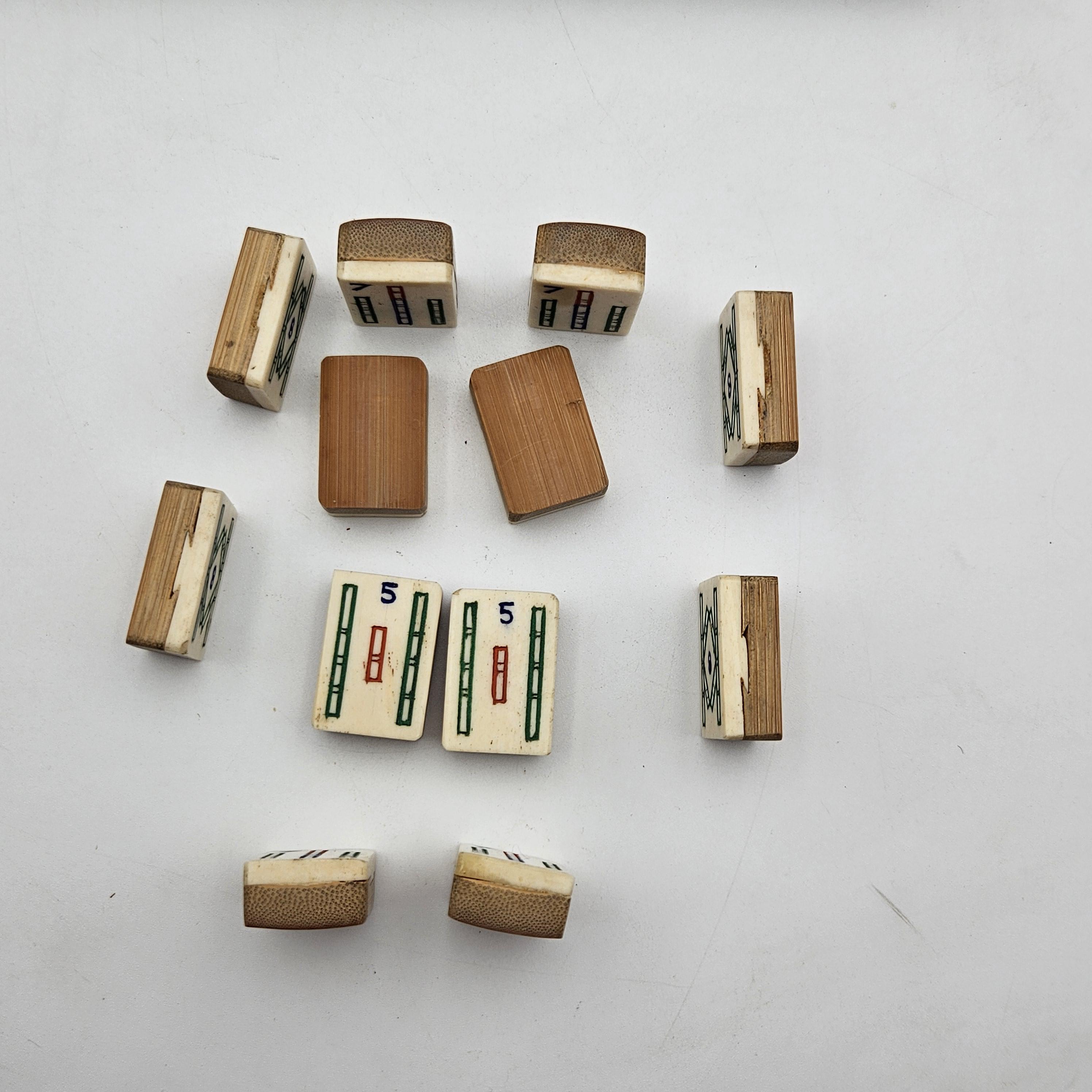 アンティーク 麻雀セット アンティークペイントのキャラクター付き 1920年代の木製麻雀