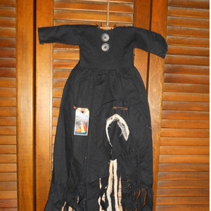 RAGGEDY WITCH, HAG, Primitive Dress wall decor, Halloween, Grungy