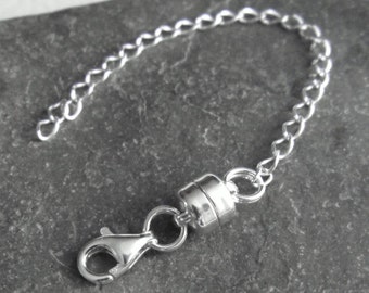 Sterling Silver 25mm Aligator with 7.5 Charm Bracelet Jewels Obsession Aligator Pendant Sterling Silver 25mm Aligator with 7.5 Charm Bracelet Jewels Obsession Aligator Pendant