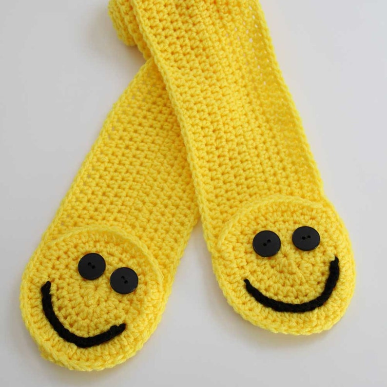 Smiley Face Emoji Scarf Crochet Pattern PDF Etsy
