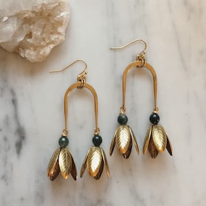 Twinflower earrings with Moss Agate
