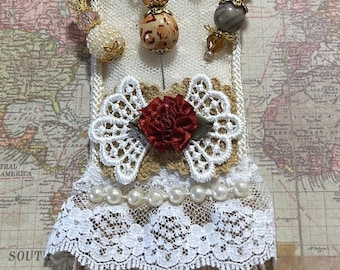 Handmade Tag: Vintage Stickpin Tag