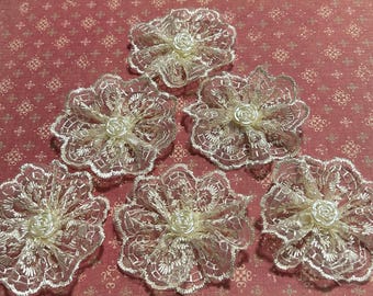 Fabric Flowers:  Off-White Lace Rosettes