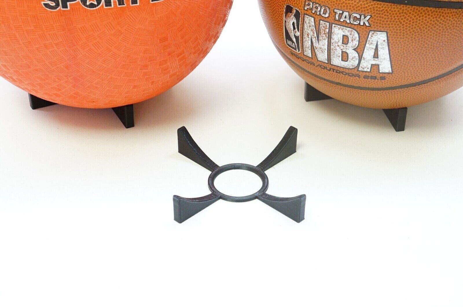 Four-corner Ball Stand Basketball/soccer/volleyball Ball Holder Display ...