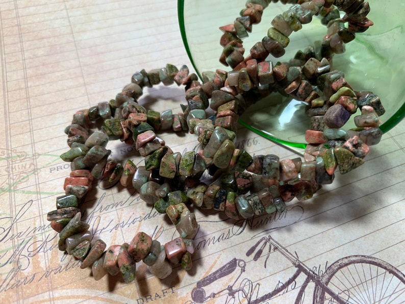 Red-Orange Unakite Jasper Stone 6-10mm Chip Beads 34 Strand Moss Green