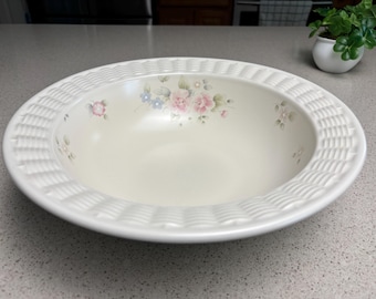 Vintage 1990s Pfaltzgraff Tea Rose 11-inch Wicker Rimmed Bowl