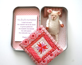 Tiny Tin Room ~ The Lord is My Shepherd (Pink Center Star)