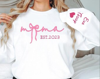 Personalised Mama Sweatshirt with Coquette Bow, Bow Mama Est 2025 Name Sweater Cute Pink Mummy Mothers Day Gift, First Time Mom Outfit