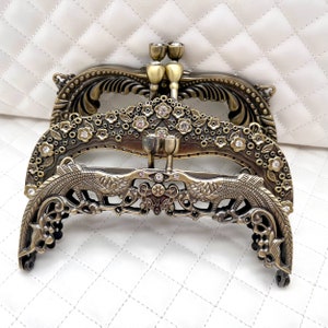 3 size zinc alloying Emboss vintage coin bag purse  Bag Clutch Frame ,kiss clasp lock, anti bronze, for Purse Bag Making replacement