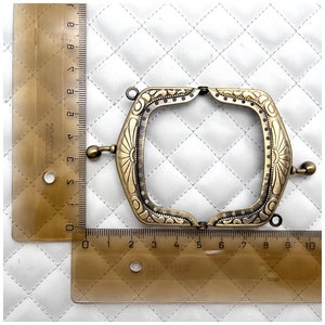 7 size zinc alloying Emboss vintage coin bag purse Pouch Bag Clutch Frame ,kiss clasp lock, anti bronze, for Purse Bag Making replacement 674W 2 3/8"x1 9/16"