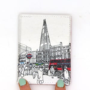 Oyster-kaarthouder, buspashouder, reiskaarthouder, portemonnee. The Shard van Borough High Street - Londen. Creditcardhouder.