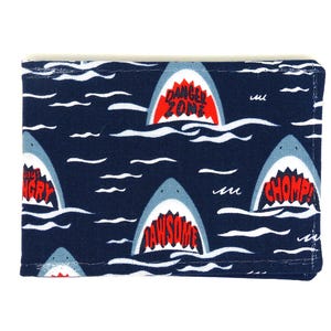 Austernkartenhalter, Buspasshalter, Reisekartenhalter, Kartenbrieftasche. Portemonnaie mit Hai Jaws Druck. Austern Kartenetui, Kreditkartenetui