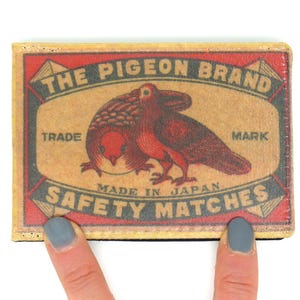 Oyster-kaarthouder. houder van een buspas. Portemonnee met reiskaarthouder. Duiven Safety Match-print. Kaart portemonnee. Oystercard-portemonnee. Kaarthouder.