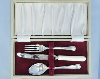 Antikes Kinderbesteck EPNS Versilbert mit Original Koffer