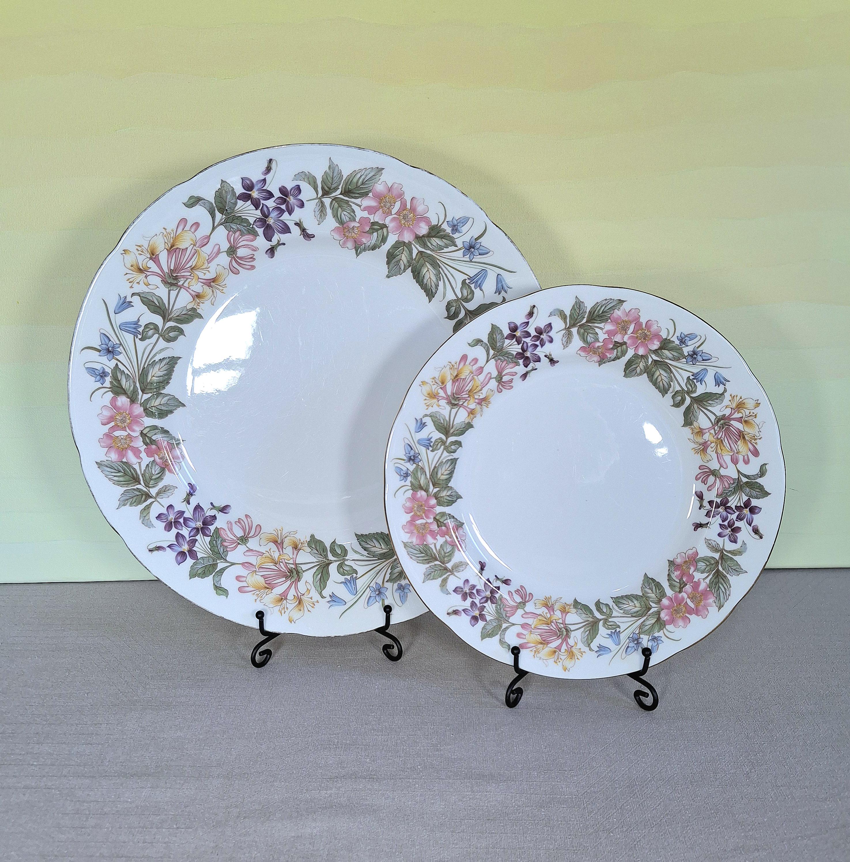 Vintage Paragon Bone China Plate Set: Country Lane Honeysuckle Design — image 3