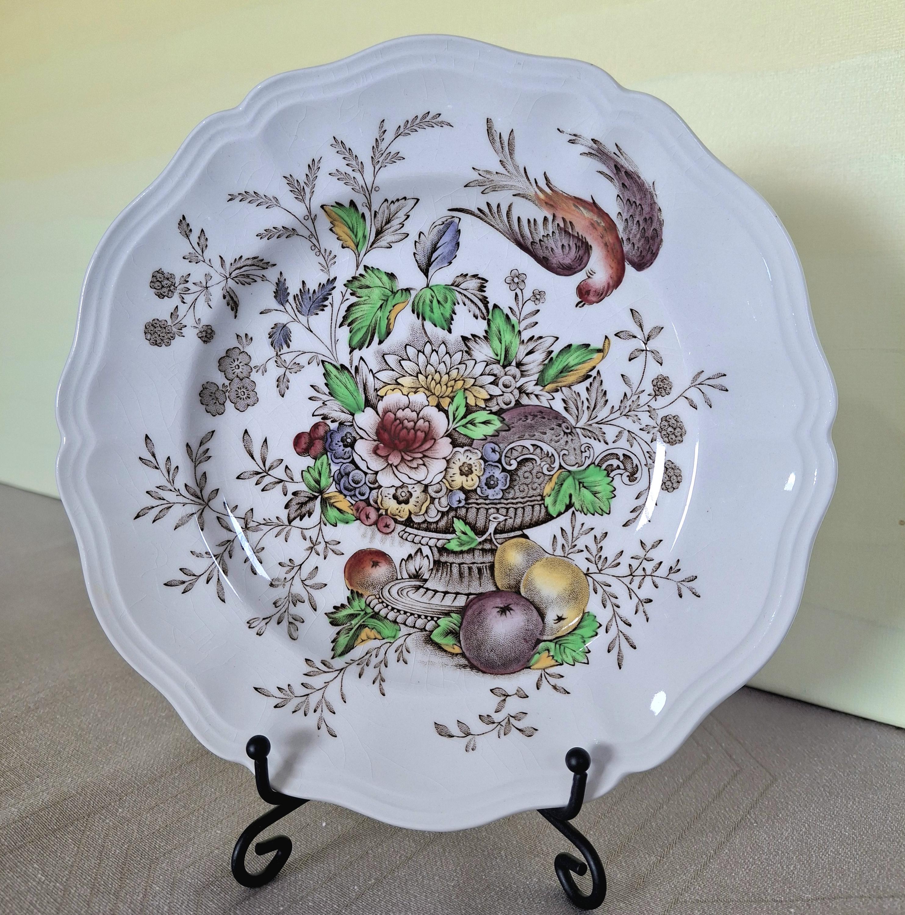 Royal Doulton Hampshire Tea trio and 3 Plates, Bone China England Vintage. — image 7