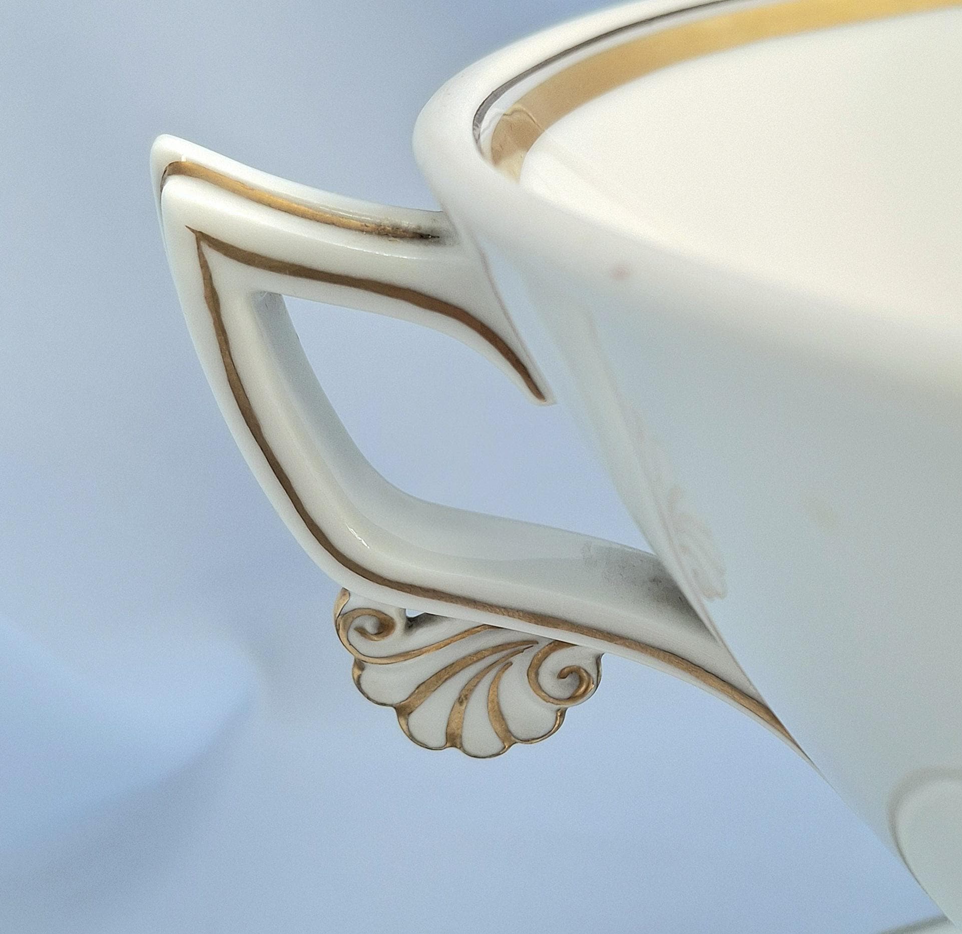 Royal Copenhagen Antique Sauce Tureen and Cover, Casserole Serving Dish, Denmark, 1925 — image 8