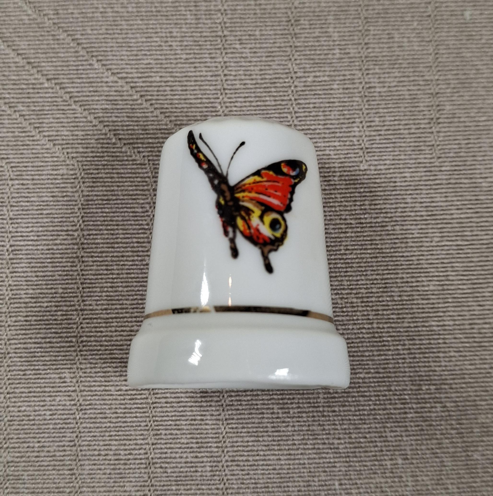 Vintage Thimbles Set 6 pcs Butterfly pattern, thimbles collectors, display unique rare thimble — image 7